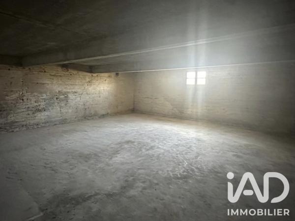 Immeuble à vendre 320 m² Marsanne