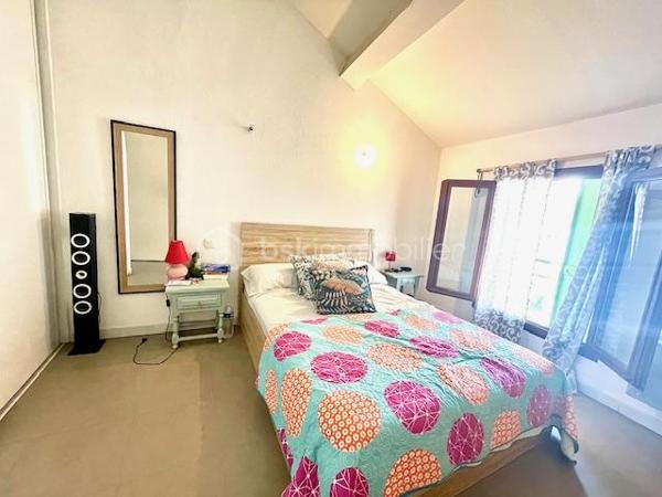 Immeuble mixte de 117 m²