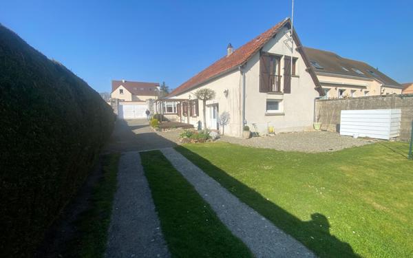 Maison à vendre    3 pièces • 104 m2 Morancez