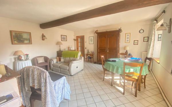 Maison à vendre    3 pièces • 104 m2 Morancez