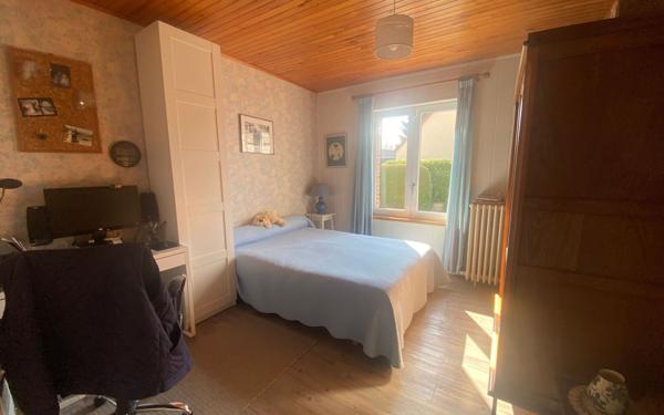 Maison à vendre    3 pièces • 104 m2 Morancez