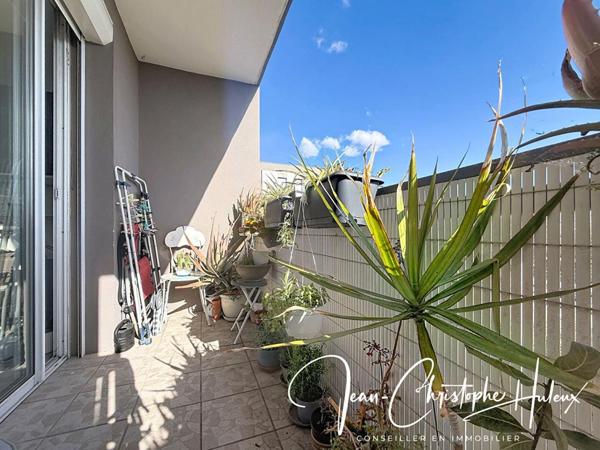 30900 NIMES Bel appartement P3 Lumineux avec sa place de parking