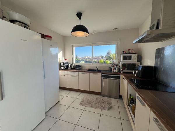 A vendre maison contemporaine plain-pied Saint Pierre Du Mont 4 chambres garage terrasses