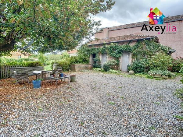Saint-Haon-le-Châtel (42370) A VENDRE- SAINT-HAON-LE-CHÂTEL- MAISON FAMILIALE 8 CHAMBRES OU IDÉAL ACTIVITÉ CHAMBRES D'HÔTES + DÉPENDANCES D