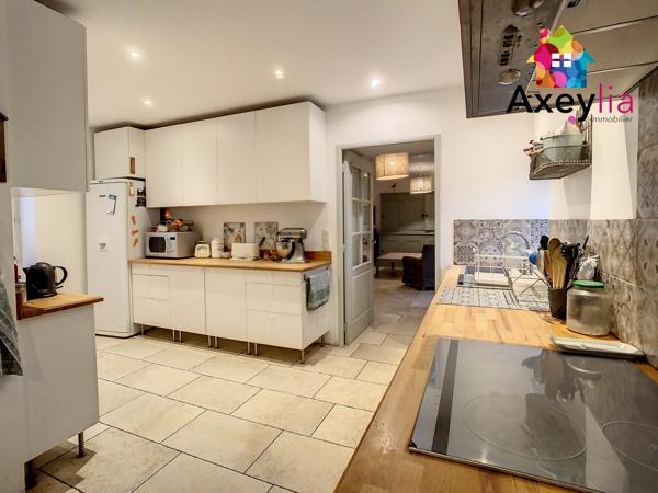 Saint-Haon-le-Châtel (42370) A VENDRE- SAINT-HAON-LE-CHÂTEL- MAISON FAMILIALE 8 CHAMBRES OU IDÉAL ACTIVITÉ CHAMBRES D'HÔTES + DÉPENDANCES D