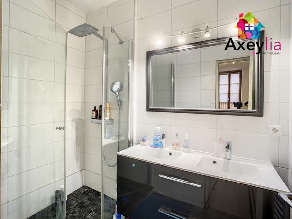 Saint-Haon-le-Châtel (42370) A VENDRE- SAINT-HAON-LE-CHÂTEL- MAISON FAMILIALE 8 CHAMBRES OU IDÉAL ACTIVITÉ CHAMBRES D'HÔTES + DÉPENDANCES D