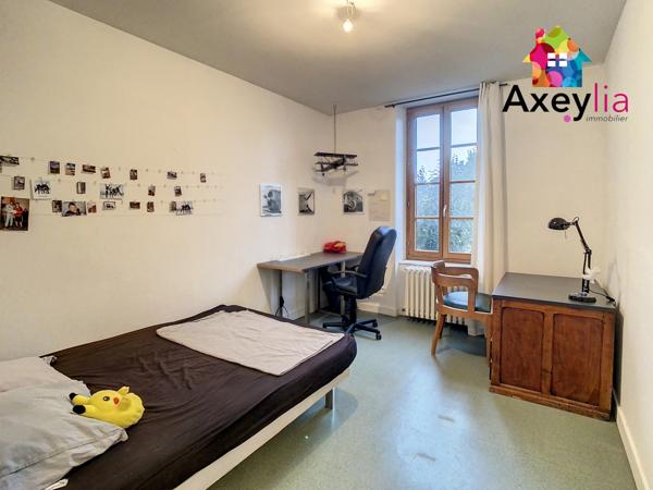 Saint-Haon-le-Châtel (42370) A VENDRE- SAINT-HAON-LE-CHÂTEL- MAISON FAMILIALE 8 CHAMBRES OU IDÉAL ACTIVITÉ CHAMBRES D'HÔTES + DÉPENDANCES D