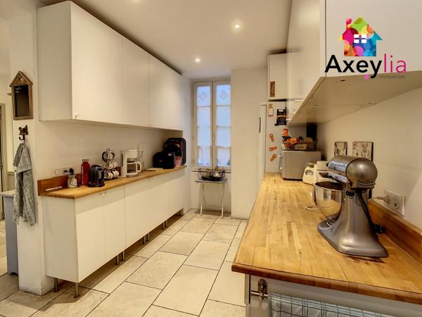 Saint-Haon-le-Châtel (42370) A VENDRE- SAINT-HAON-LE-CHÂTEL- MAISON FAMILIALE 8 CHAMBRES OU IDÉAL ACTIVITÉ CHAMBRES D'HÔTES + DÉPENDANCES D