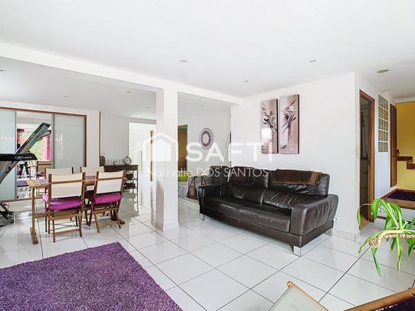 BELLE MAISON FAMILIALE - 5 CHAMBRES - 751m² de terrain