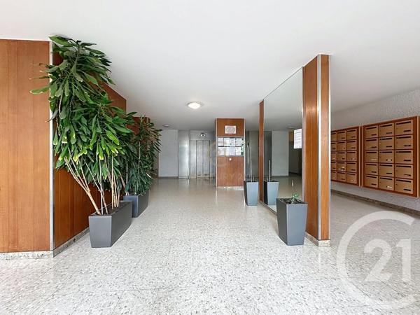 Appartement F4 à vendre  4 pièces - 81,07 m 2   LYON  - 69008
