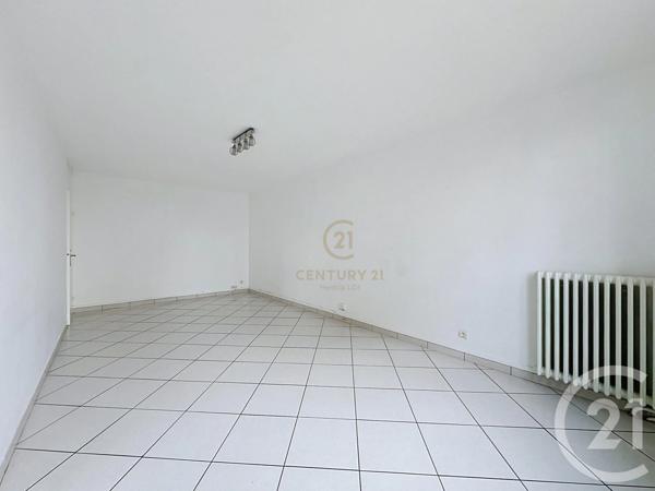 Appartement F4 à vendre  4 pièces - 81,07 m 2   LYON  - 69008