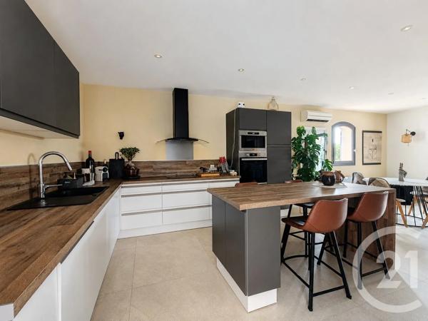 Maison à vendre  4 pièces - 113,89 m 2   FORCALQUIER  - 04