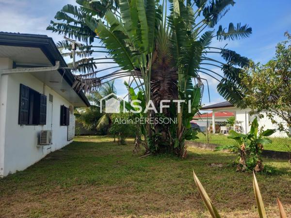 Villa T4 sur 735m2 de terrain / piscine