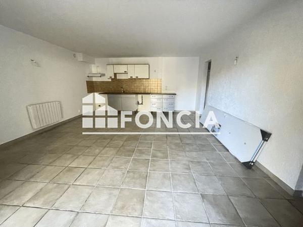 Location Appartement 2 pièces 39.4 m² - 36 MONTEE DE NOAILLES Hyeres 83400