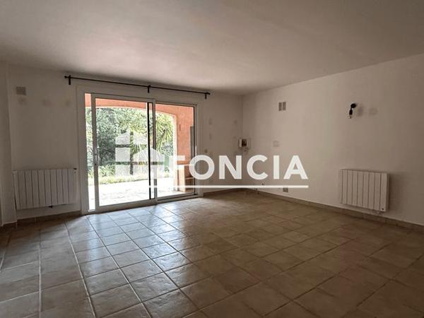 Location Appartement 2 pièces 39.4 m² - 36 MONTEE DE NOAILLES Hyeres 83400