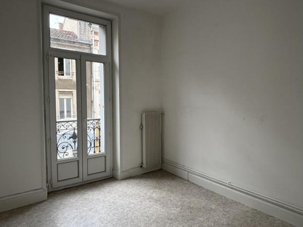 Location 2 Pieces 28 54000 Nancy 3312
