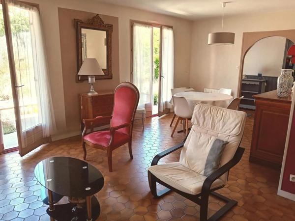 CHARMANTE MAISON 90M2 DANS SUPERBE ENVIRONNEMENT