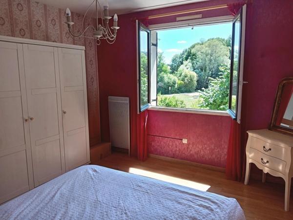 CHARMANTE MAISON 90M2 DANS SUPERBE ENVIRONNEMENT