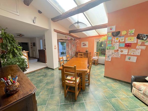 À VENDRE VERNIOLLE : MAISON DE CARACTÈRE AU CHARME UNIQUE.
