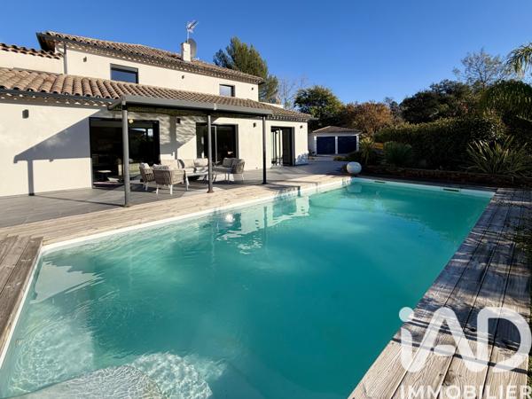 Maison à vendre 10 pièces 285 m² Roquebrune-sur-Argens