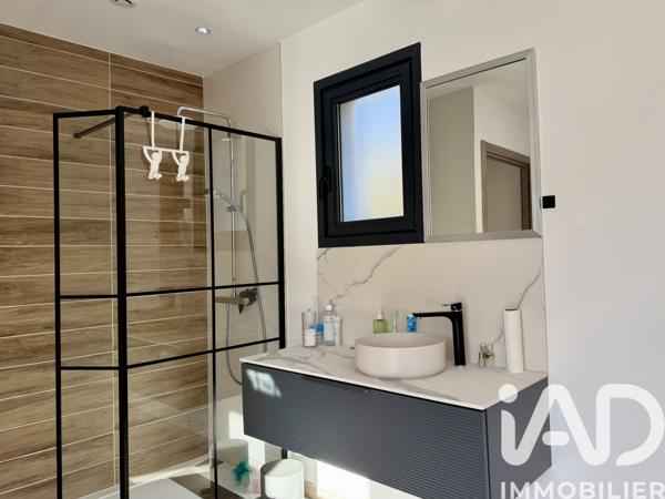 Maison à vendre 10 pièces 285 m² Roquebrune-sur-Argens