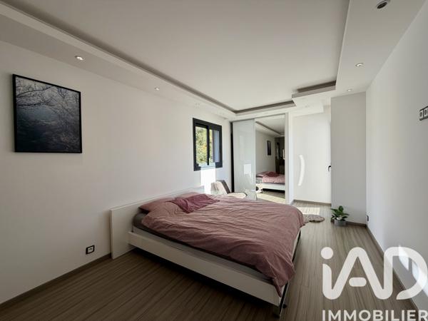 Maison à vendre 10 pièces 285 m² Roquebrune-sur-Argens
