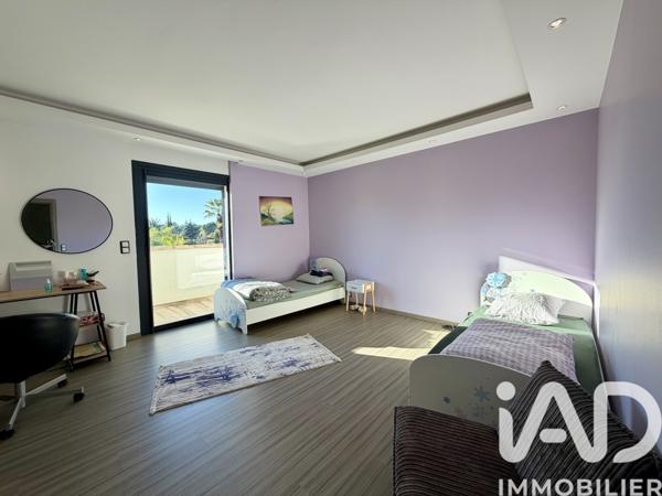 Maison à vendre 10 pièces 285 m² Roquebrune-sur-Argens
