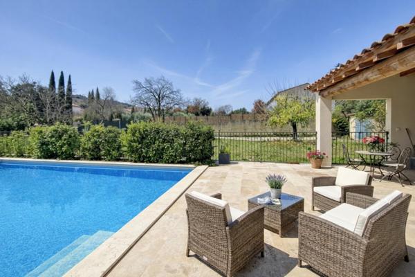 Caumont-sur-Durance – Maison familiale avec piscine et terrain détachable
