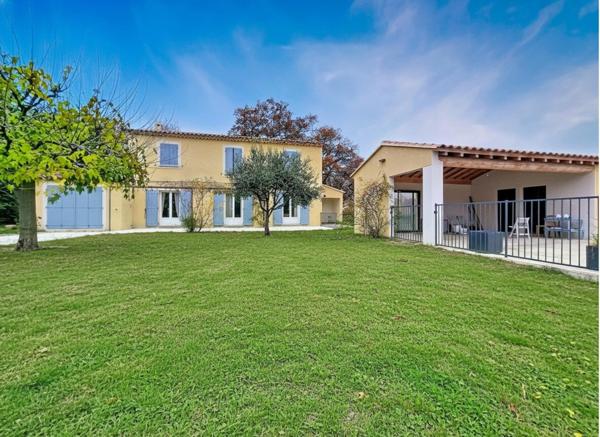Caumont-sur-Durance – Maison familiale avec piscine et terrain détachable