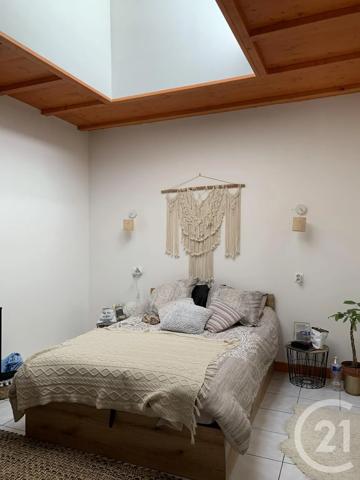 Immeuble à vendre  260 m 2   CLERMONT L HERAULT  - 34