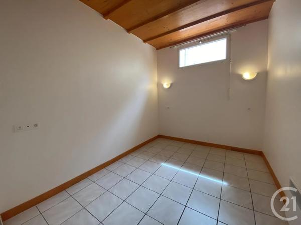 Immeuble à vendre  260 m 2   CLERMONT L HERAULT  - 34