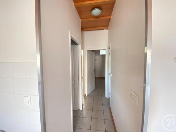 Immeuble à vendre  260 m 2   CLERMONT L HERAULT  - 34