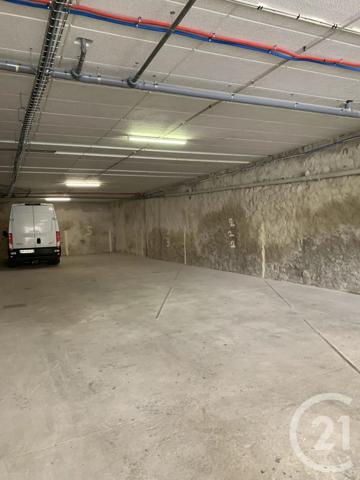 Immeuble à vendre  260 m 2   CLERMONT L HERAULT  - 34