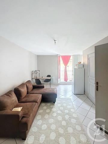 Immeuble à vendre  260 m 2   CLERMONT L HERAULT  - 34