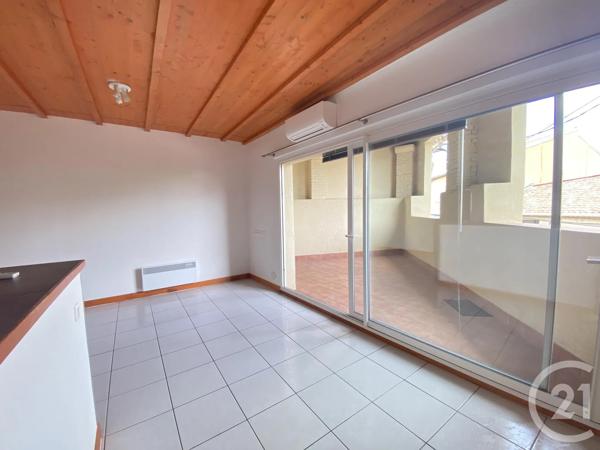 Immeuble à vendre  260 m 2   CLERMONT L HERAULT  - 34