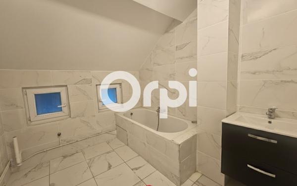 Maison à vendre    5 pièces •  Beautor