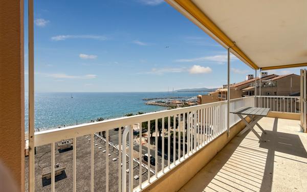 Appartement à vendre    3 pièces •  Fréjus