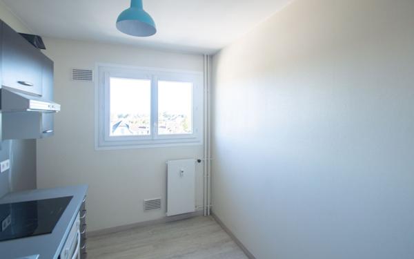 Appartement à louer    1 pièce • 33,28 m2 Pau