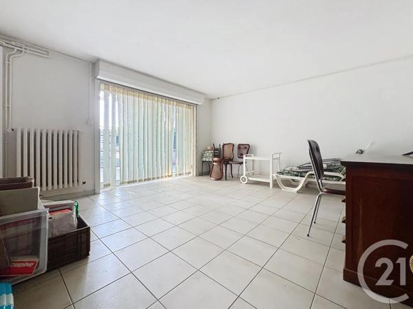 Maison à vendre  6 pièces - 193 m 2   MAUGUIO CARNON  - 34
