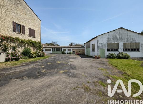 Maison à vendre 6 pièces 168 m² Aunac-sur-Charente