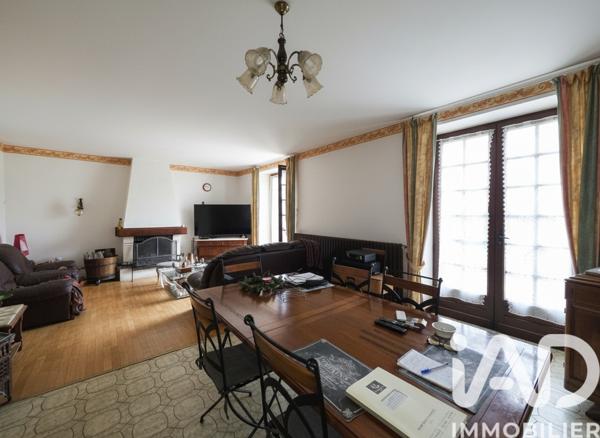Maison à vendre 6 pièces 168 m² Aunac-sur-Charente