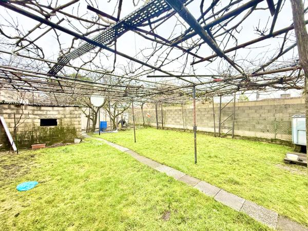 Maison 8 pièces - 180 m² Exclusivité efficity