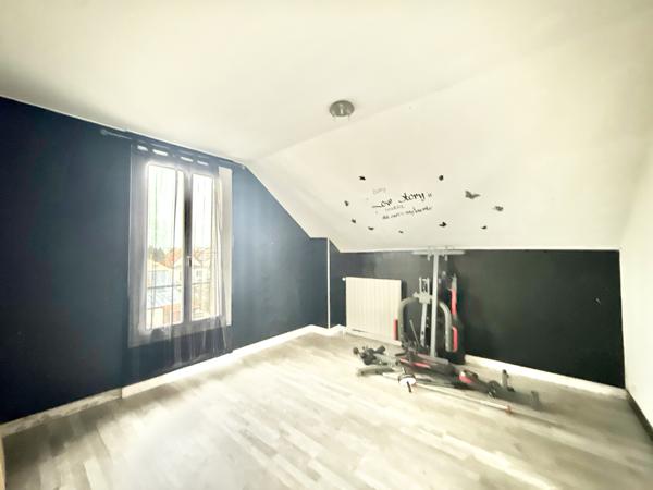 Maison 8 pièces - 180 m² Exclusivité efficity