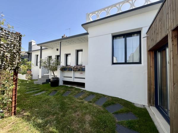 Ensemble de 3 MAISONS – VANNES OUEST