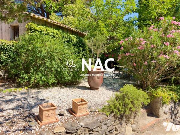 Charmante Maison de 215m² habitable située au cœur d'un Hameau