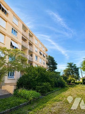 Appartement à rénover, beau potentiel