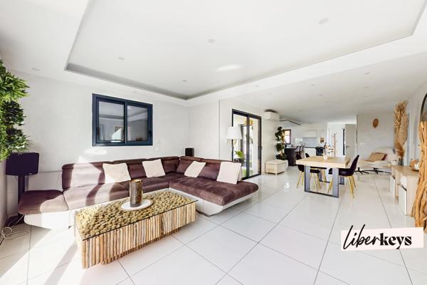 Maison contemporaine au calme avec vue dégagée sur le Pic Saint-Loup