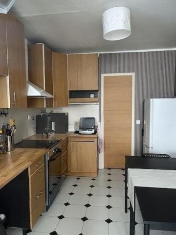 Centre de Rueil, petite maison, au calme, extérieur