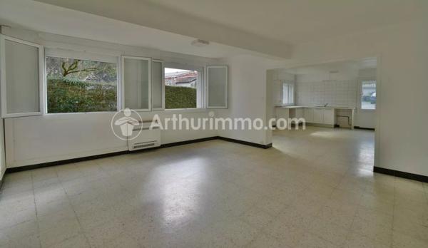 Location                                                      Maison
                        
                     5 pièces                      149 m2                     à Castelmaurou