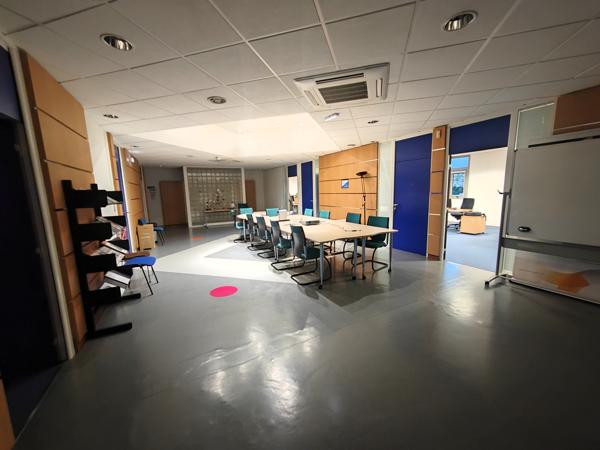 Fontenay-le-Comte (85200) Bureau 412m²